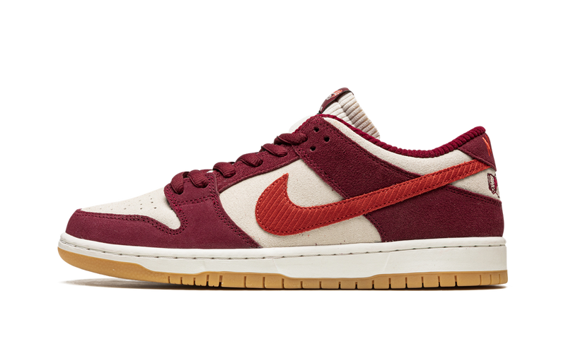 Nike SB Dunk Low Skate Like a Girl