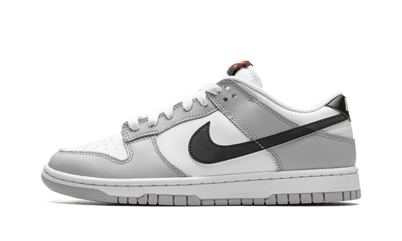 Nike Dunk Low SE Jackpot