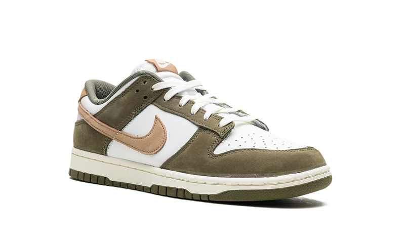 Nike Dunk Low Premium Medium Olive Hemp