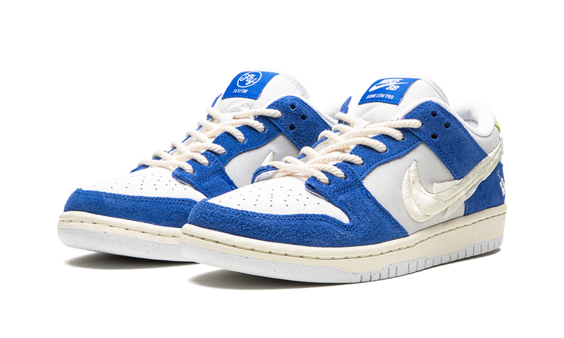 Nike SB Dunk Low Pro Fly Streetwear