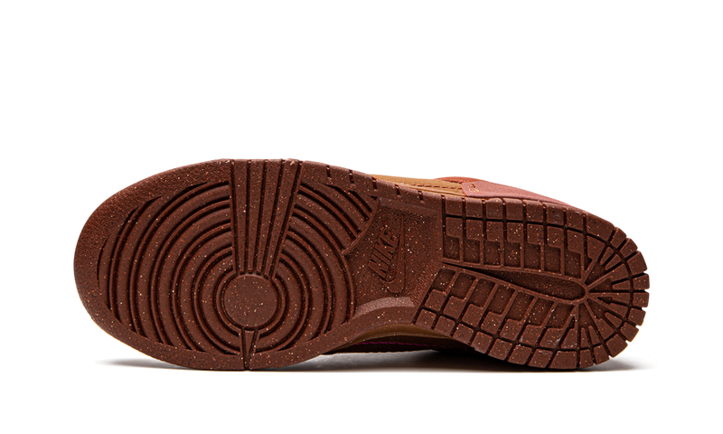 Nike Dunk Low Disrupt 2 Desert Bronze Pink Prime