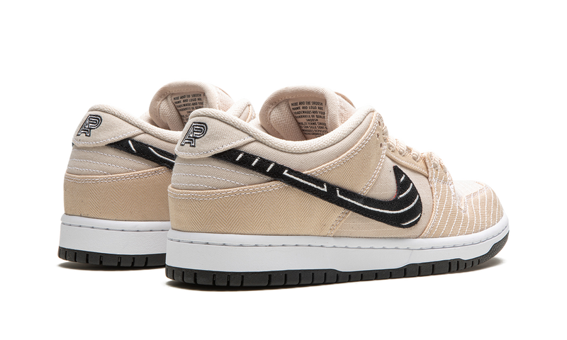 Nike SB Dunk Low Albino & Preto 'Jiu-Jitsu'